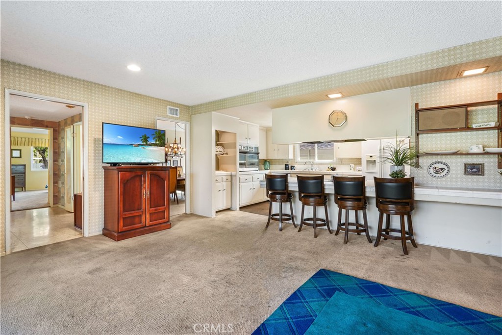 1423 La Canada Drive