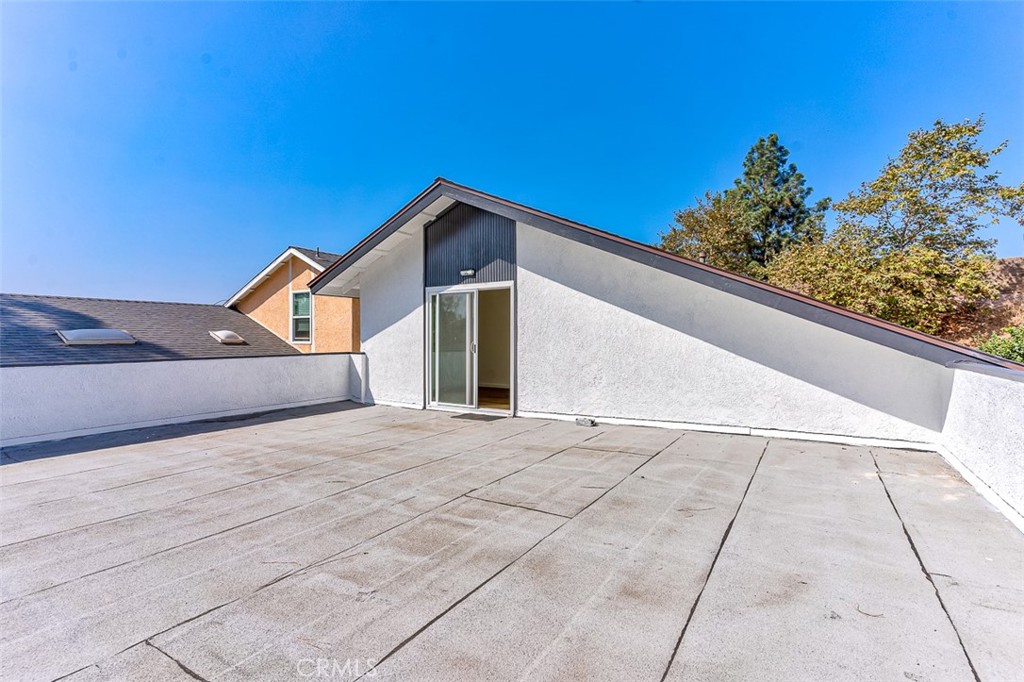 19027 Wiersma Avenue