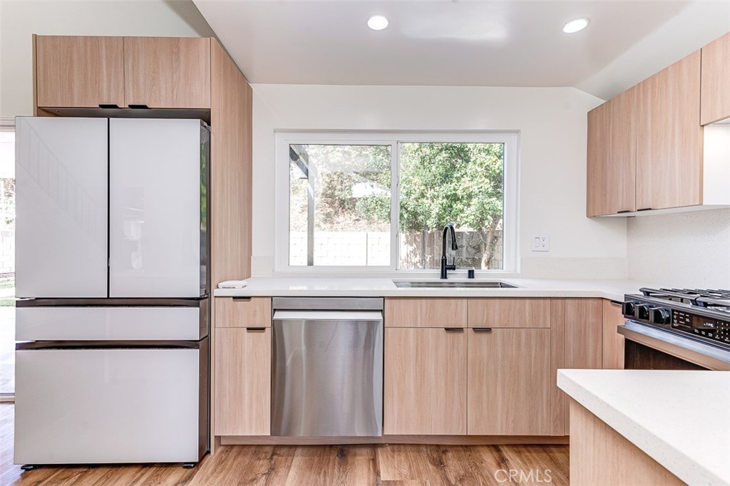 19027 Wiersma Avenue