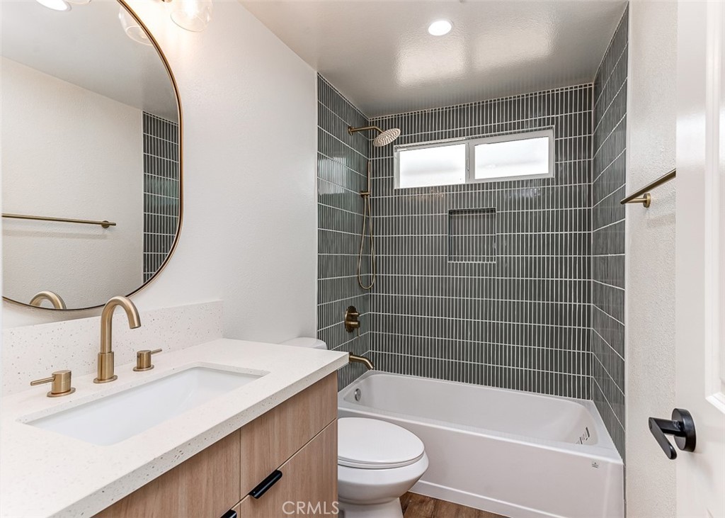 19027 Wiersma Avenue