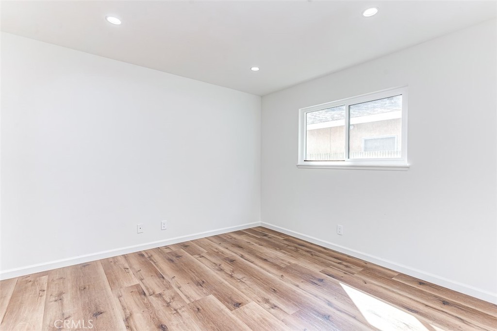 19027 Wiersma Avenue