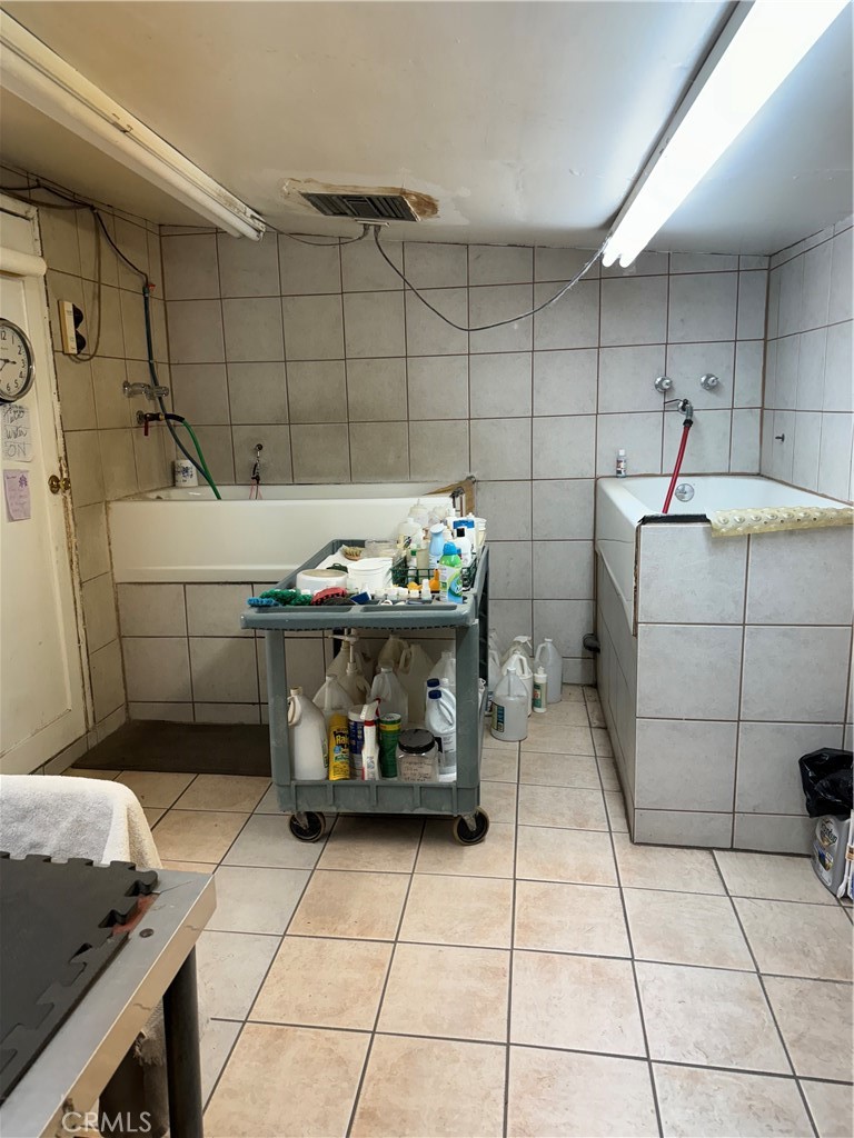 5506 Mission Boulevard