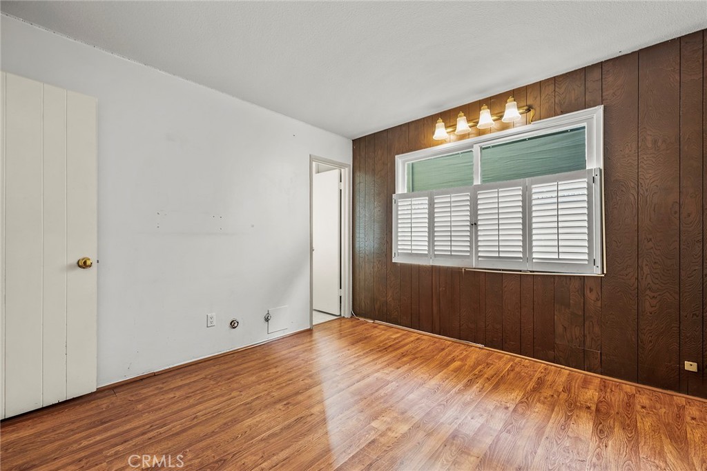 2020 Elmcroft Circle