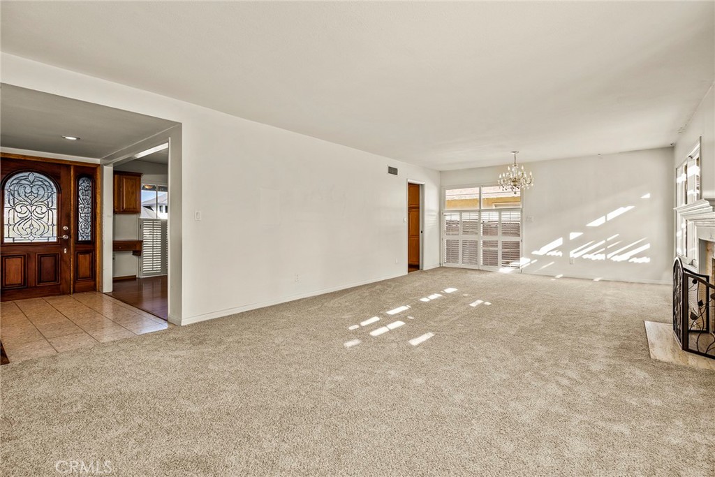 2020 Elmcroft Circle