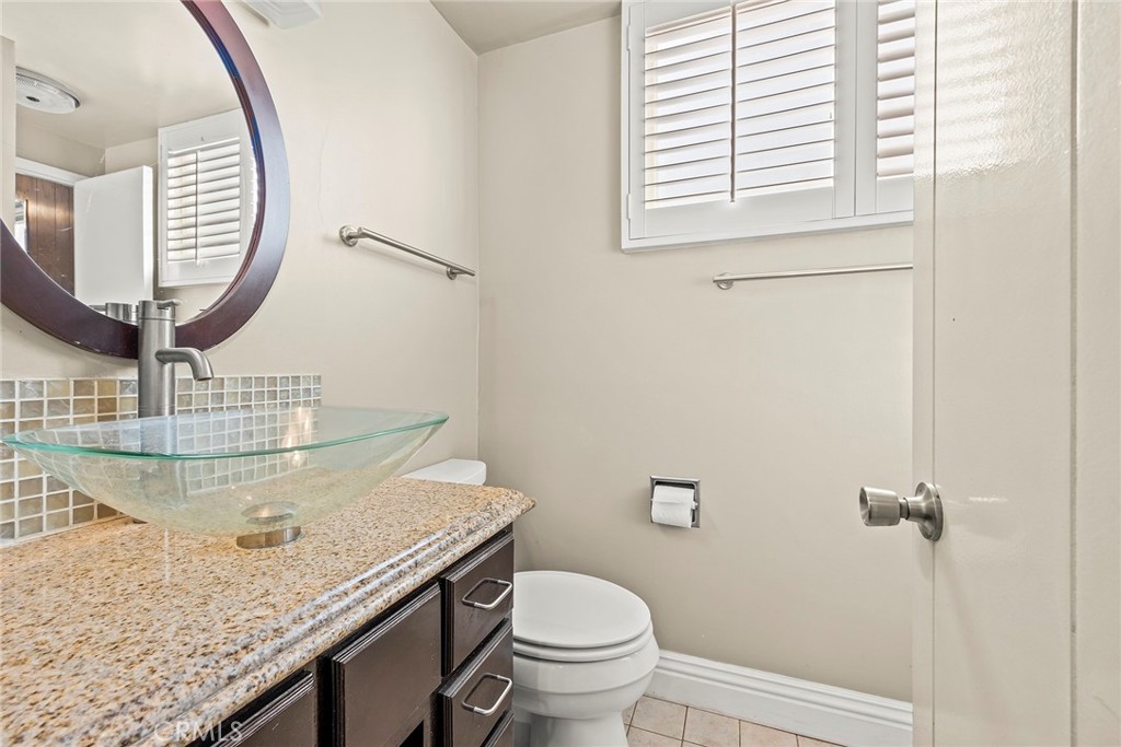 2020 Elmcroft Circle