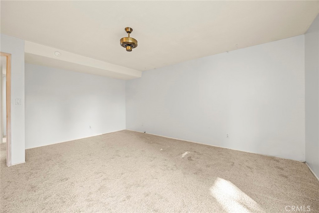 2020 Elmcroft Circle