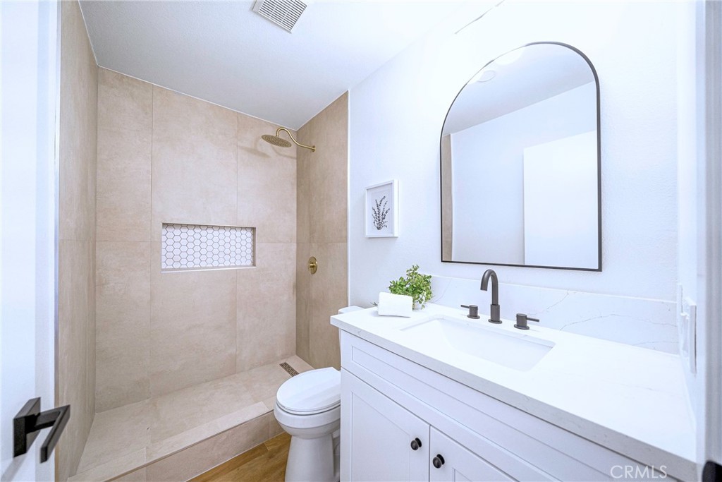 17729 Superior Street 47