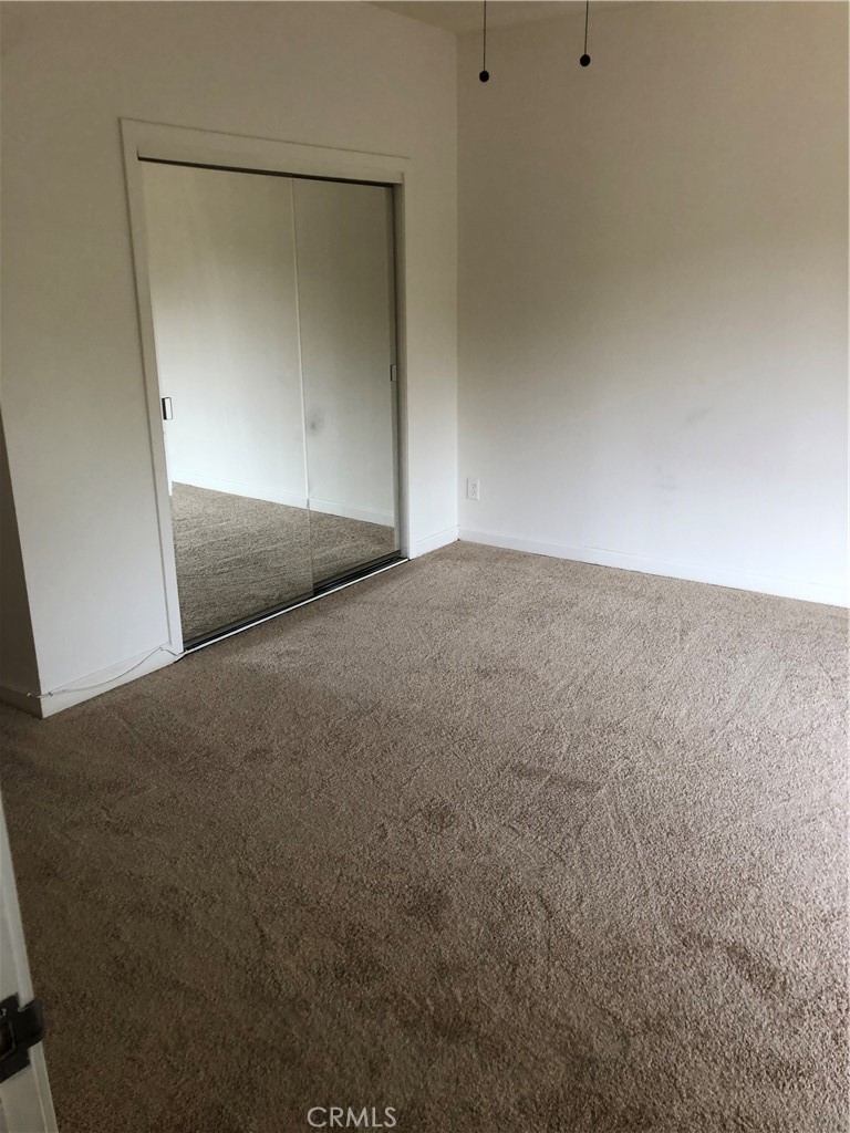 1209 W Valley View Drive