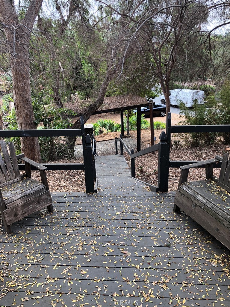 1209 W Valley View Drive