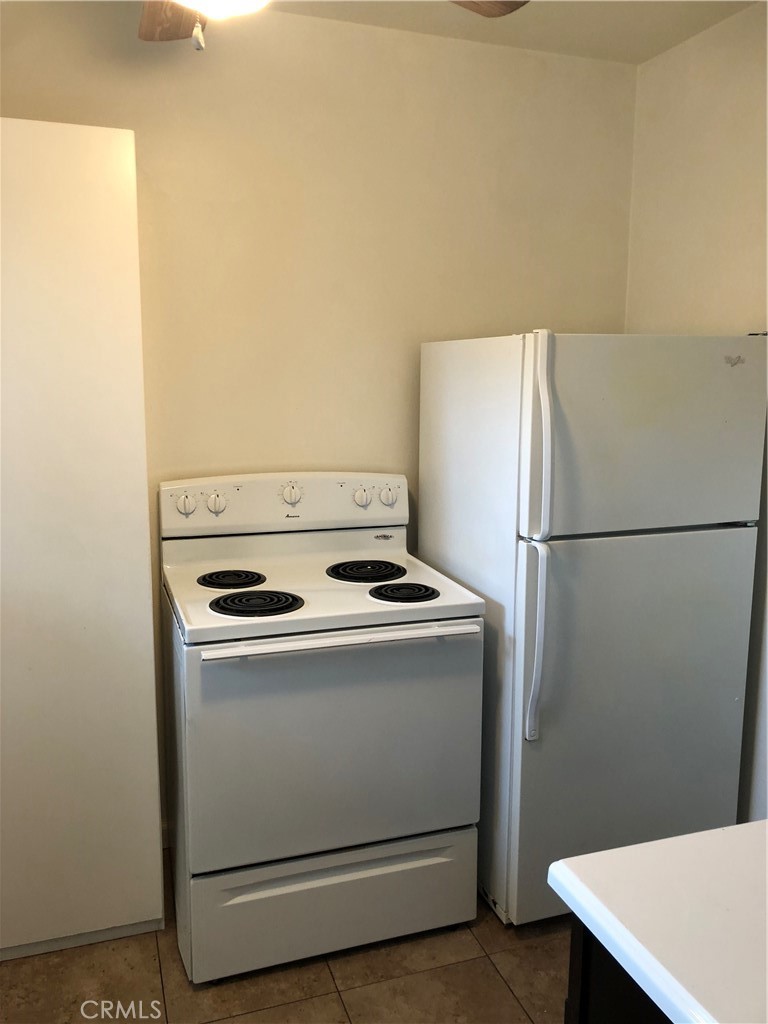 1209 W Valley View Drive