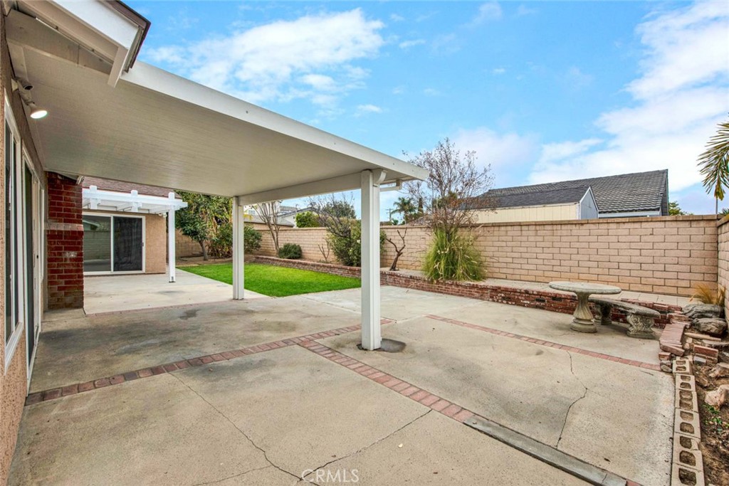 3129 N River Mist Circle