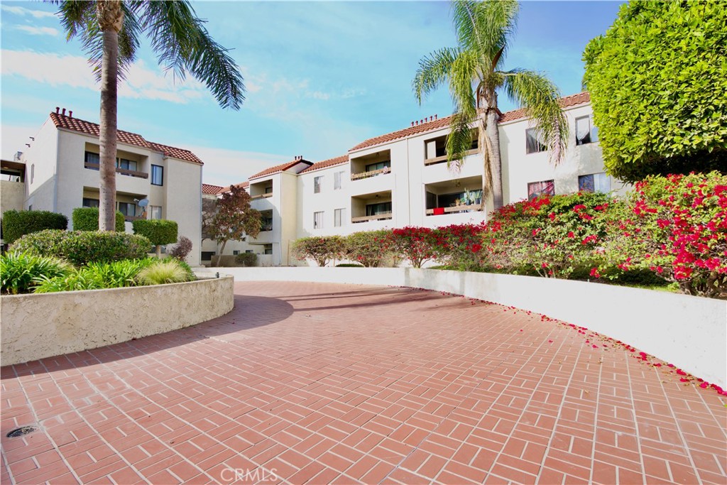 700 W 3rd Street A108