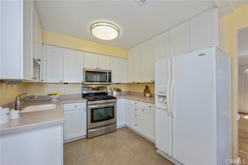535 W Heather Ave