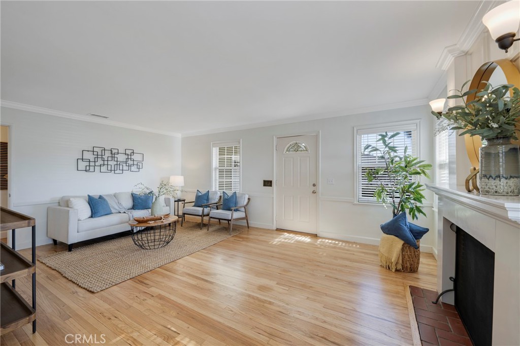 535 W Heather Ave