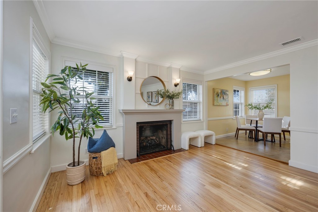 535 W Heather Ave