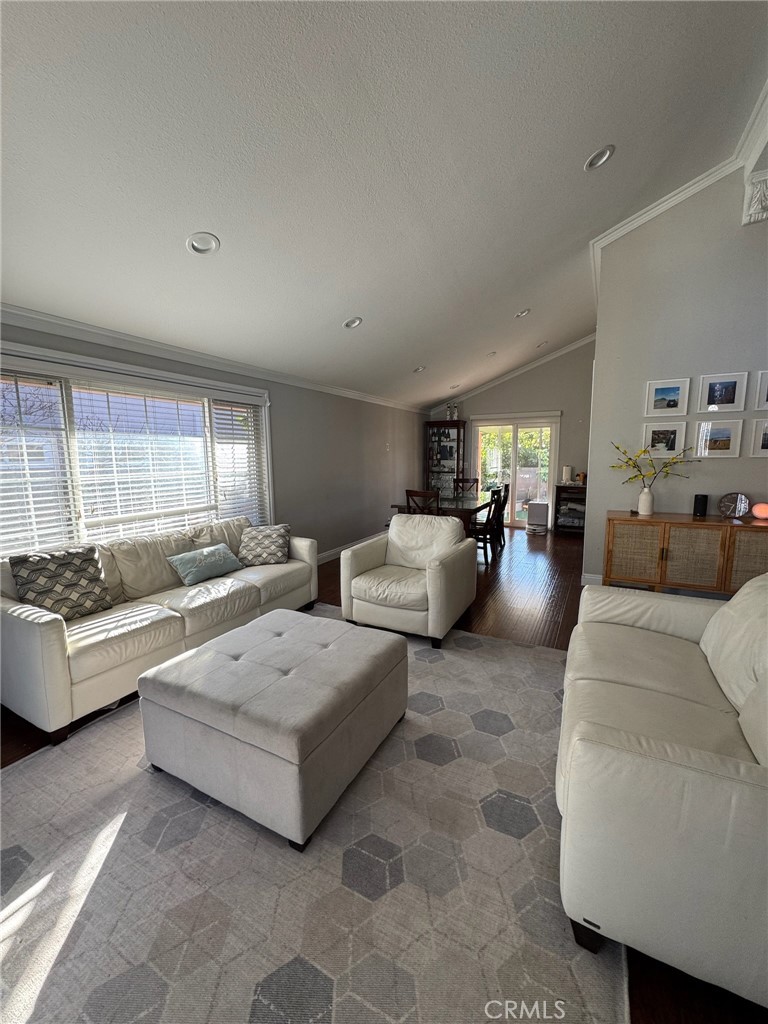 2314 W Rowland Avenue