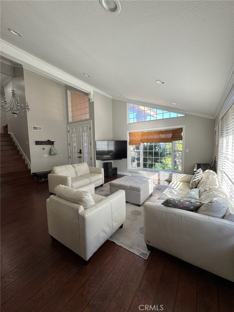 2314 W Rowland Avenue