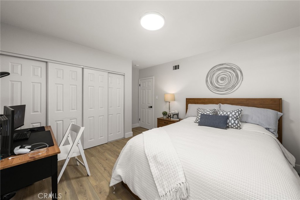 3220 Santa Monica Avenue