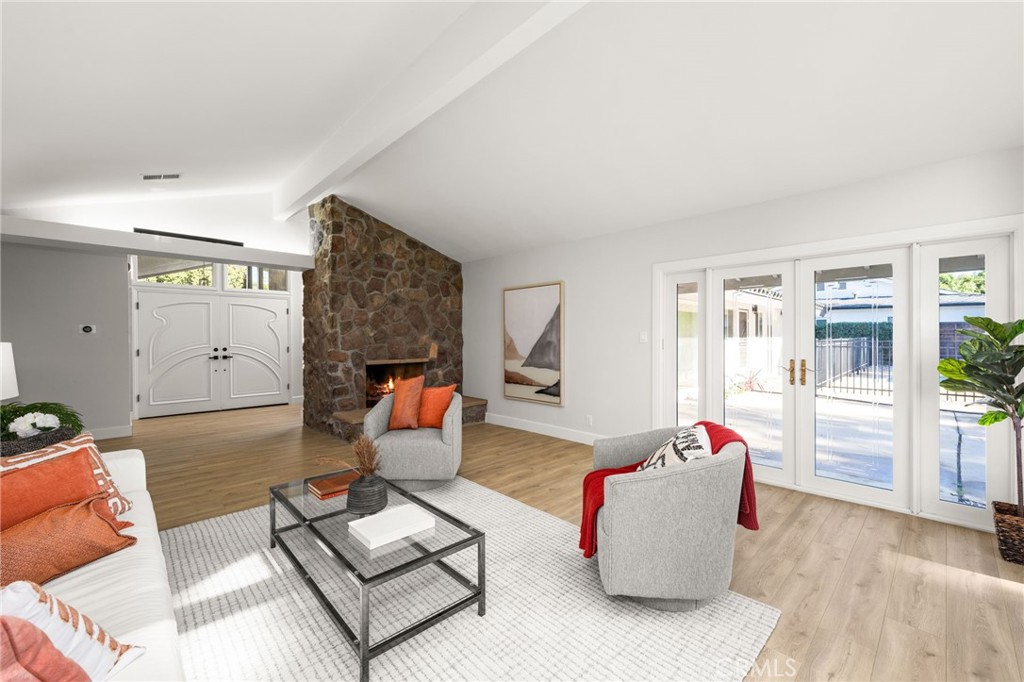 3220 Santa Monica Avenue