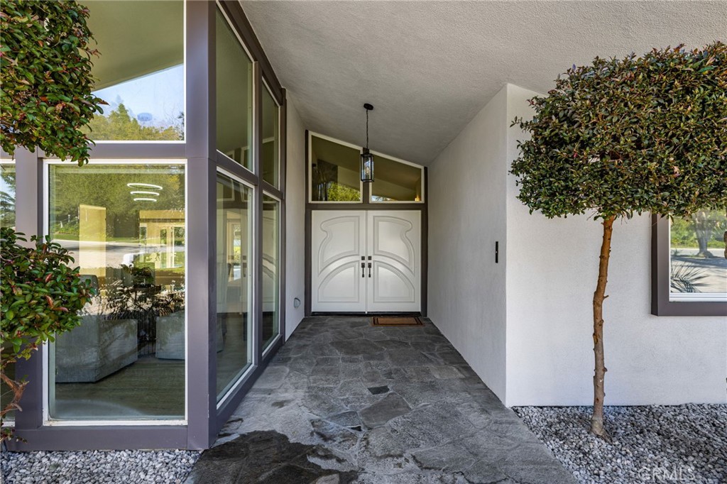 3220 Santa Monica Avenue