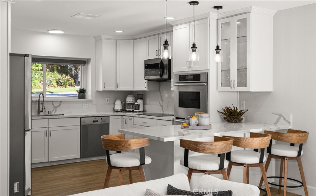 3220 Santa Monica Avenue