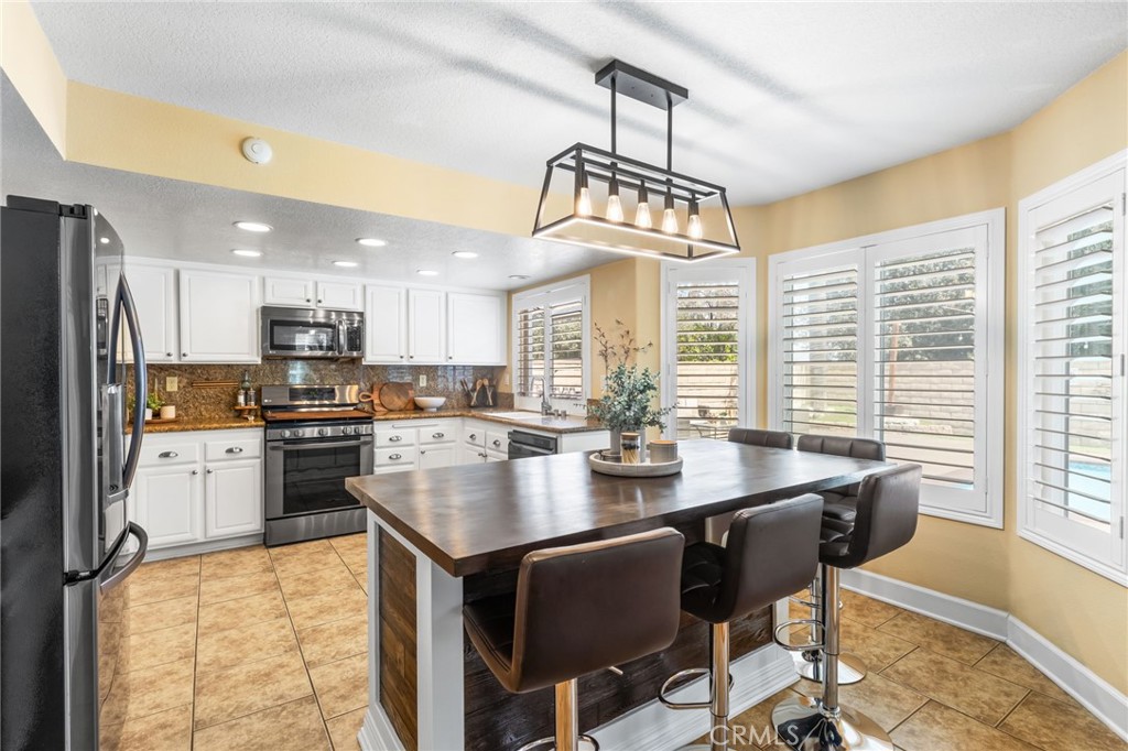 15575 Quiet Oak Drive