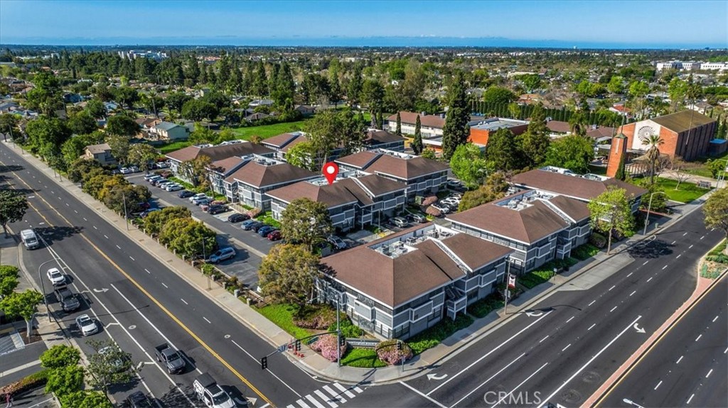 940 W 17th Street 40 and 41A