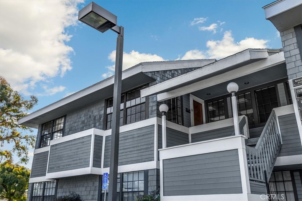 940 W 17th Street 40 and 41A