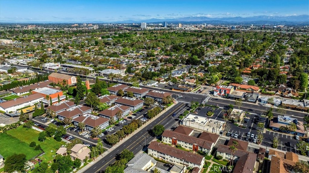 940 W 17th Street 40 and 41A