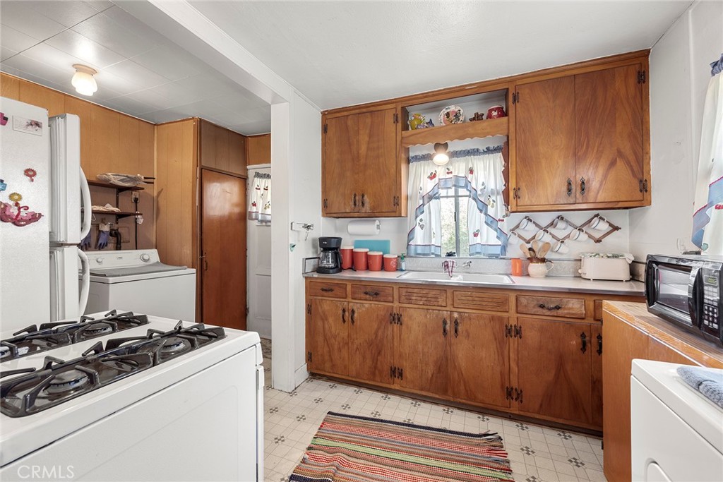 414 W Olive Avenue