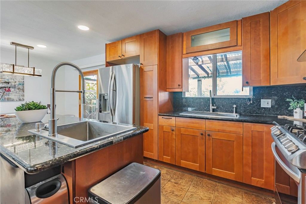 2652 La Salle Way