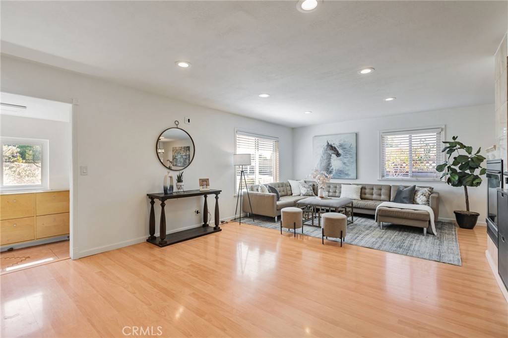 2652 La Salle Way