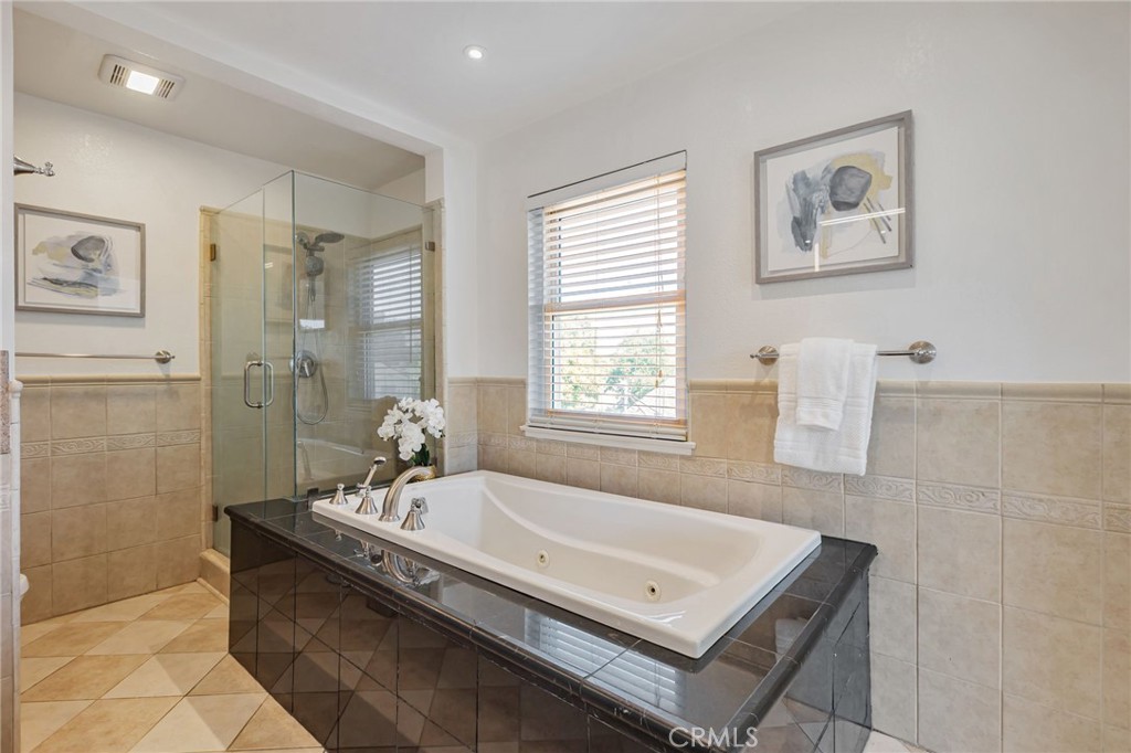 2652 La Salle Way