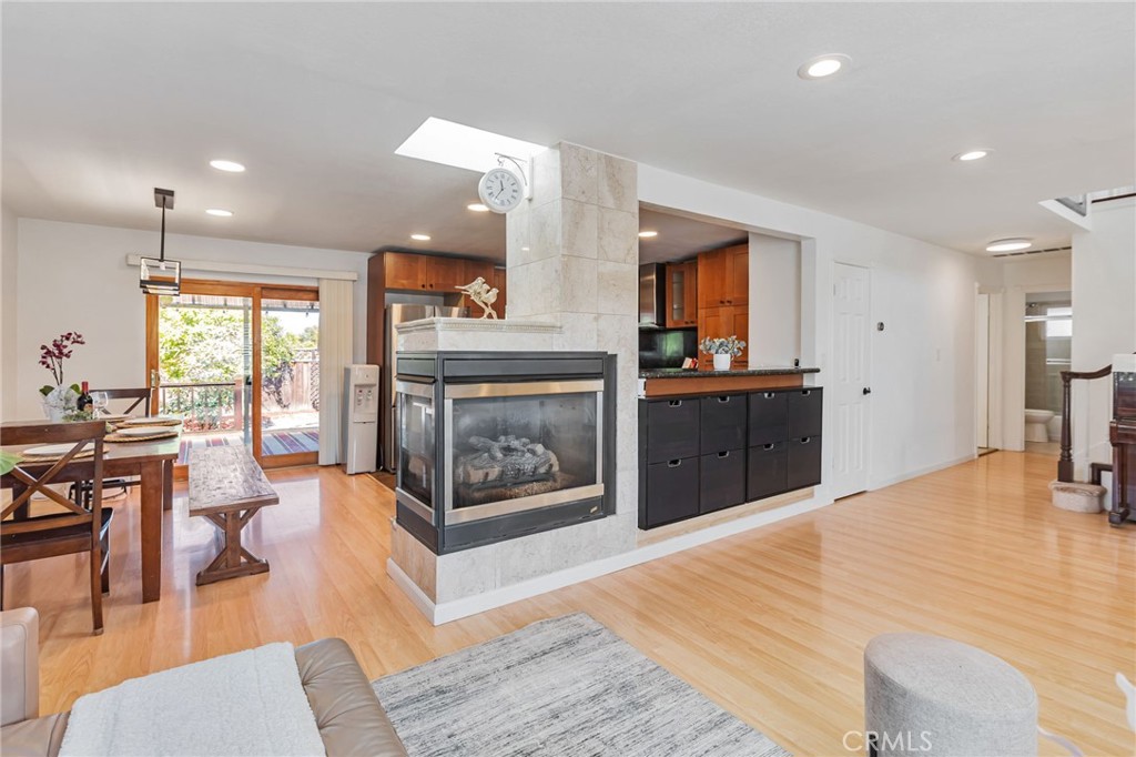 2652 La Salle Way