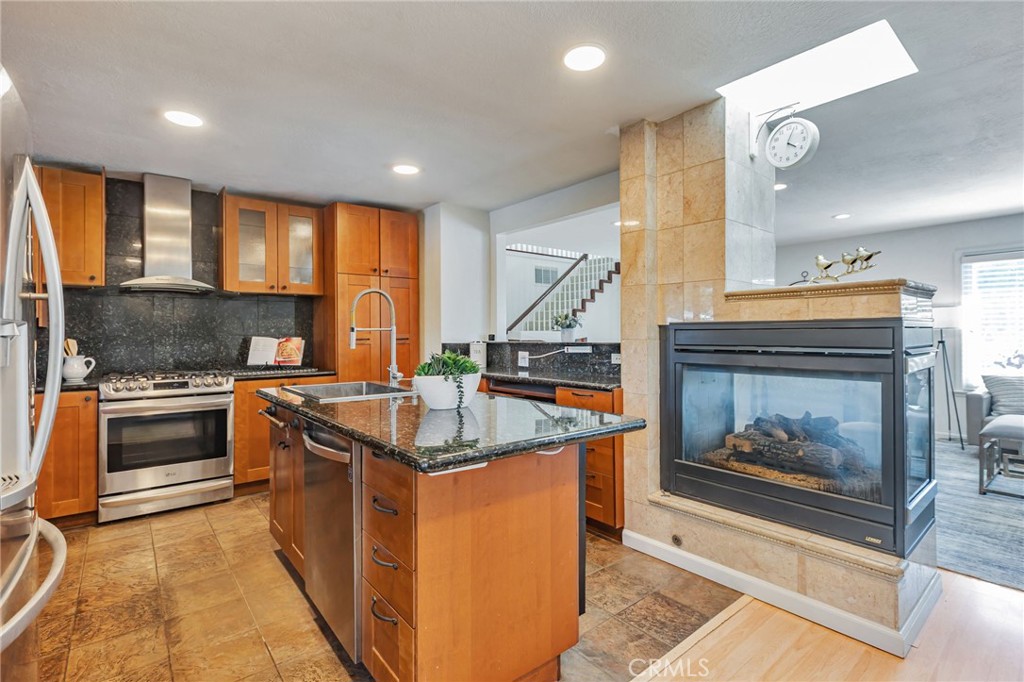 2652 La Salle Way