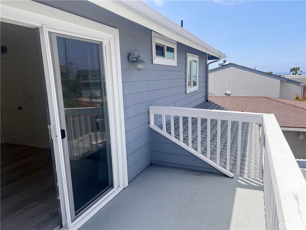 33812 Violet Lantern Street