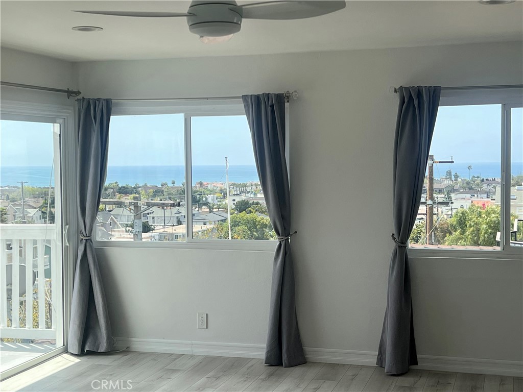 33812 Violet Lantern Street