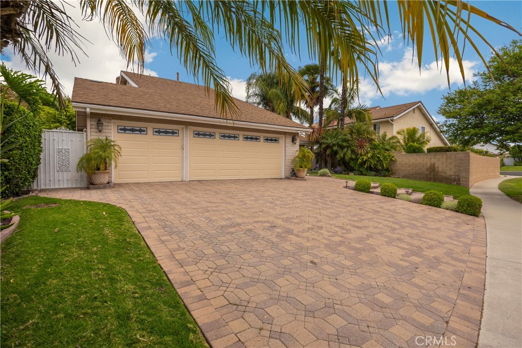 301 N Blue Ridge Drive E