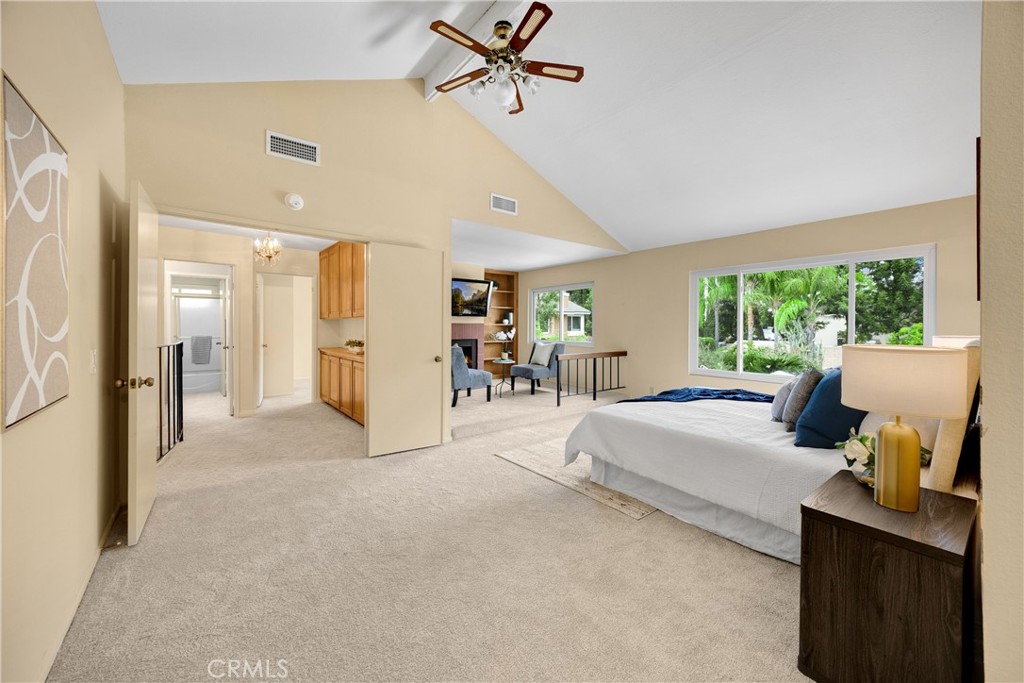 301 N Blue Ridge Drive E