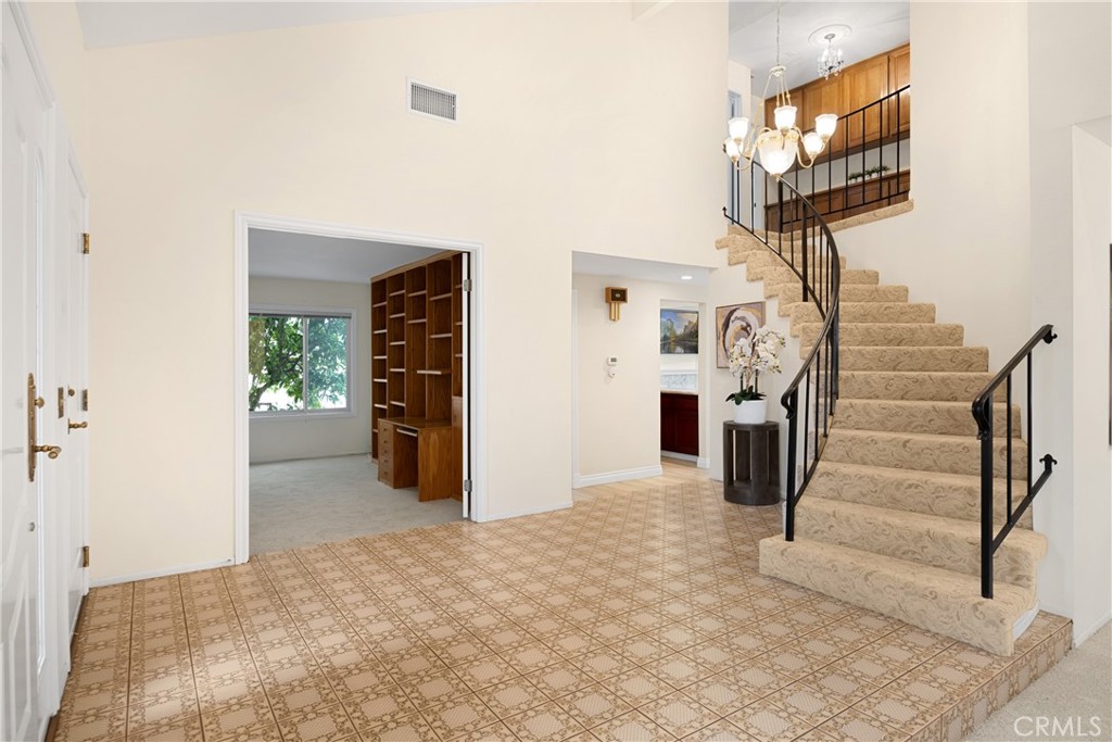 301 N Blue Ridge Drive E