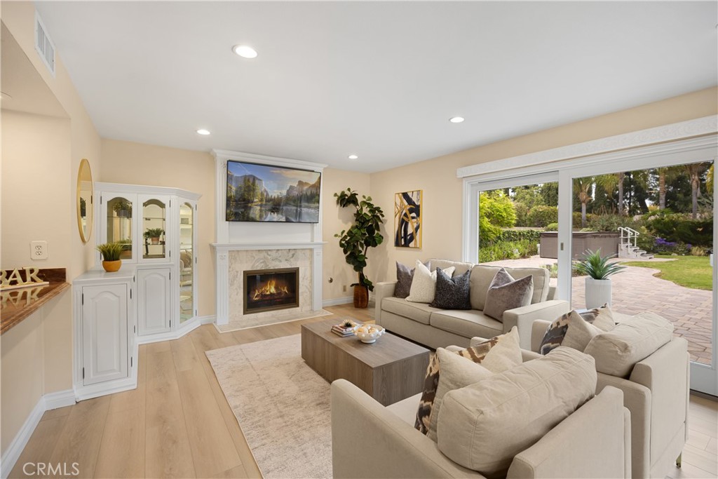 301 N Blue Ridge Drive E