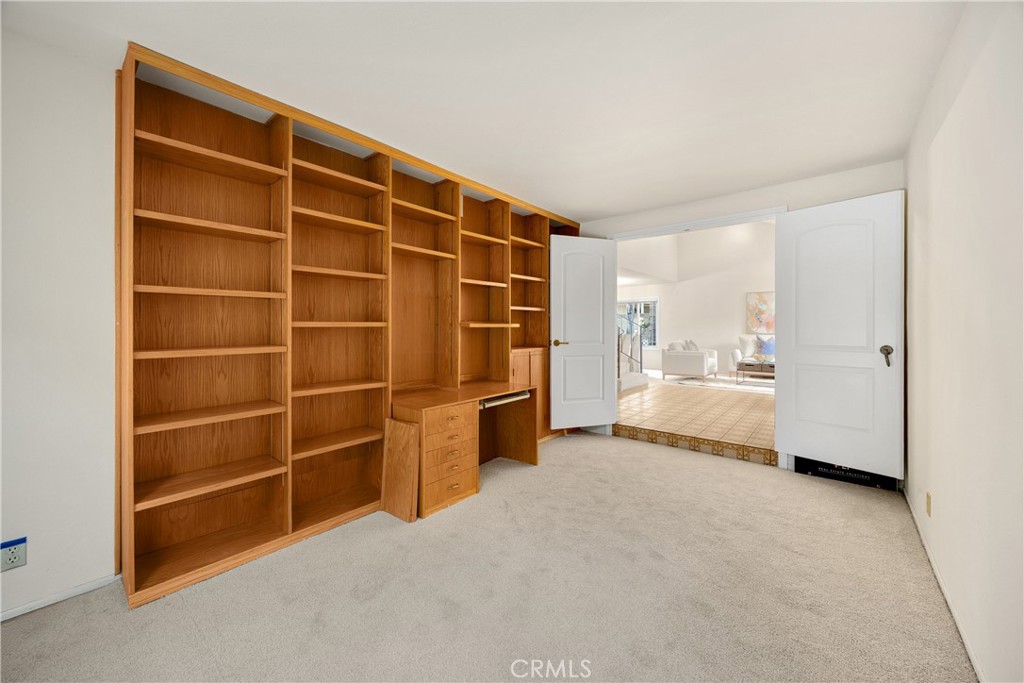 301 N Blue Ridge Drive E