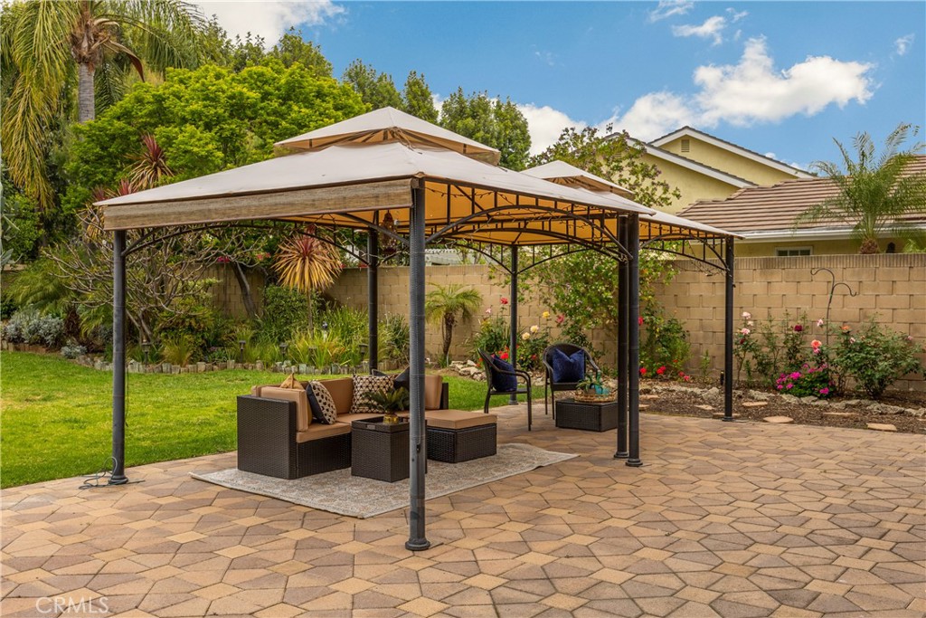 301 N Blue Ridge Drive E