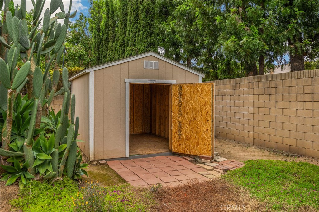 301 N Blue Ridge Drive E