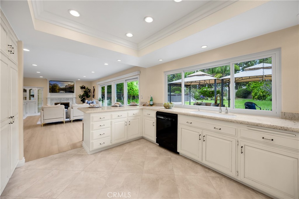 301 N Blue Ridge Drive E