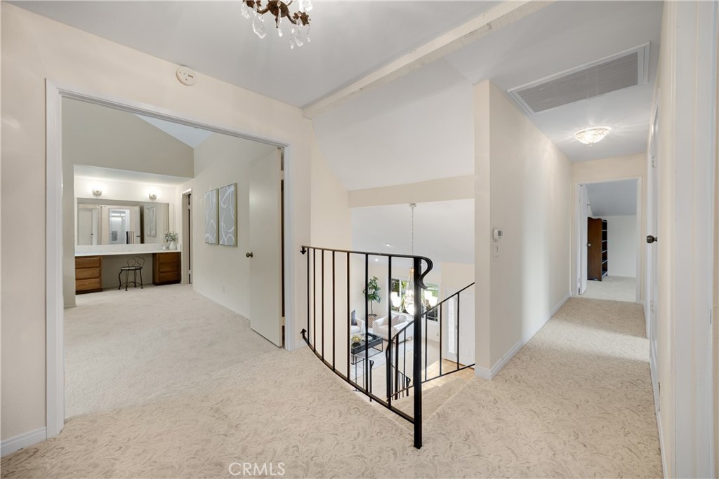 301 N Blue Ridge Drive E