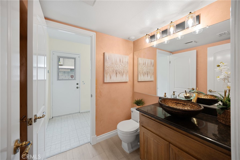 301 N Blue Ridge Drive E