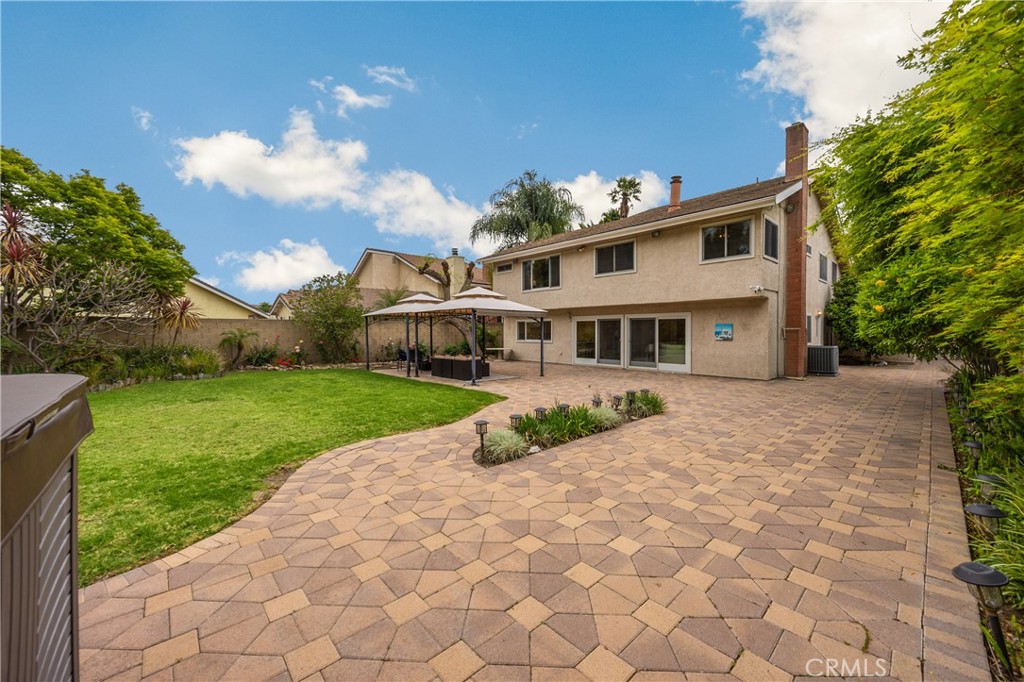 301 N Blue Ridge Drive E