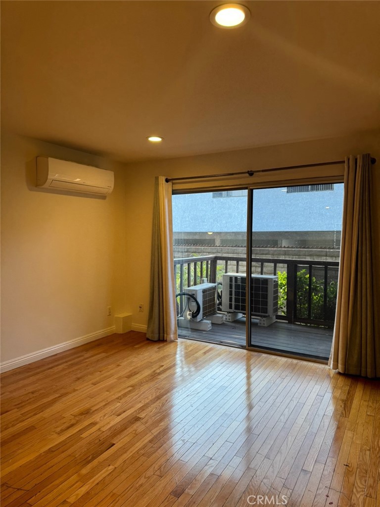 15205 S Budlong Avenue 16