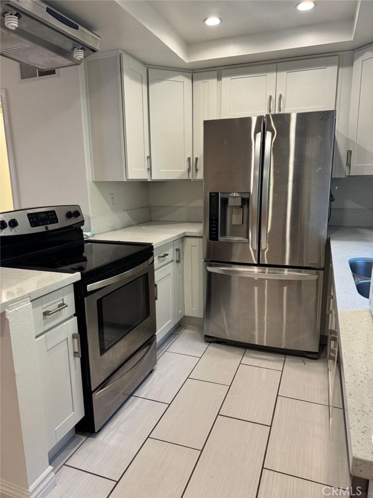 15205 S Budlong Avenue 16